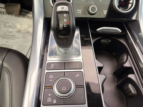 Used 2019 Land Rover Range Rover Sport HSE image 30