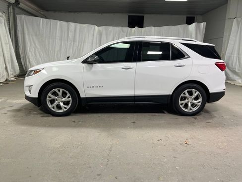 Used 2021 Chevrolet Equinox Premier AWD/4WD image 4