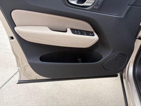 Used 2026 Volvo XC60 B5 Plus w/ Protection Package Premier image 21