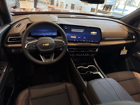 New 2026 Chevrolet Traverse LT image 24