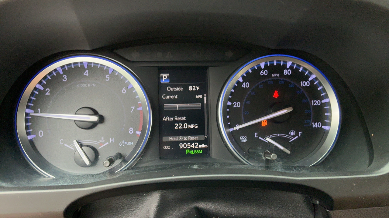 Used 2019 Toyota Highlander Limited Platinum FWD image 12