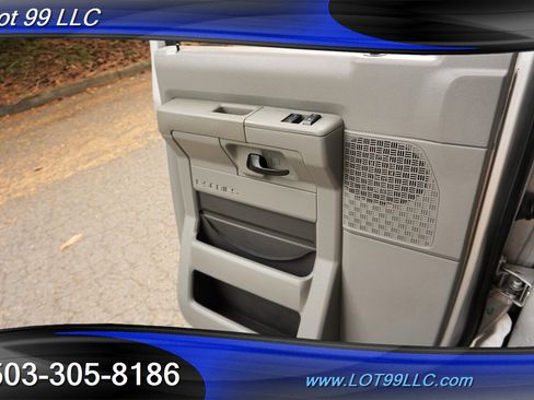 Used 2012 Ford E-350 and Econoline 350 XLT image 28