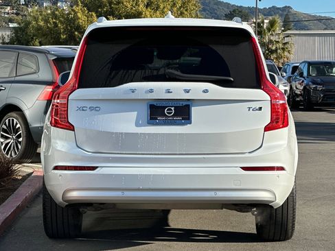 Used 2022 Volvo XC90 T6 Momentum w/ Advanced Package image 7