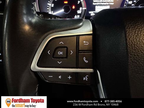 Used 2024 Toyota Highlander XSE AWD/4WD image 19