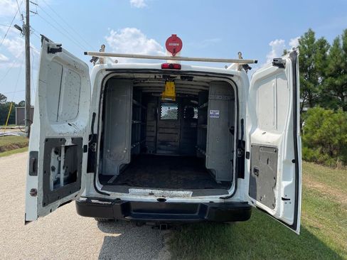 Used 2016 Nissan NV 3500 S w/ Power Package RWD image 14
