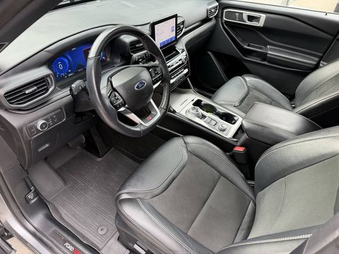 Used 2022 Ford Explorer ST AWD/4WD image 15
