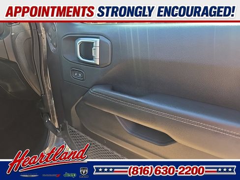 Used 2018 Jeep Wrangler Unlimited Sahara AWD/4WD image 71
