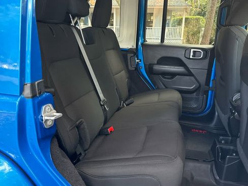 Used 2021 Jeep Wrangler Unlimited Sahara image 13