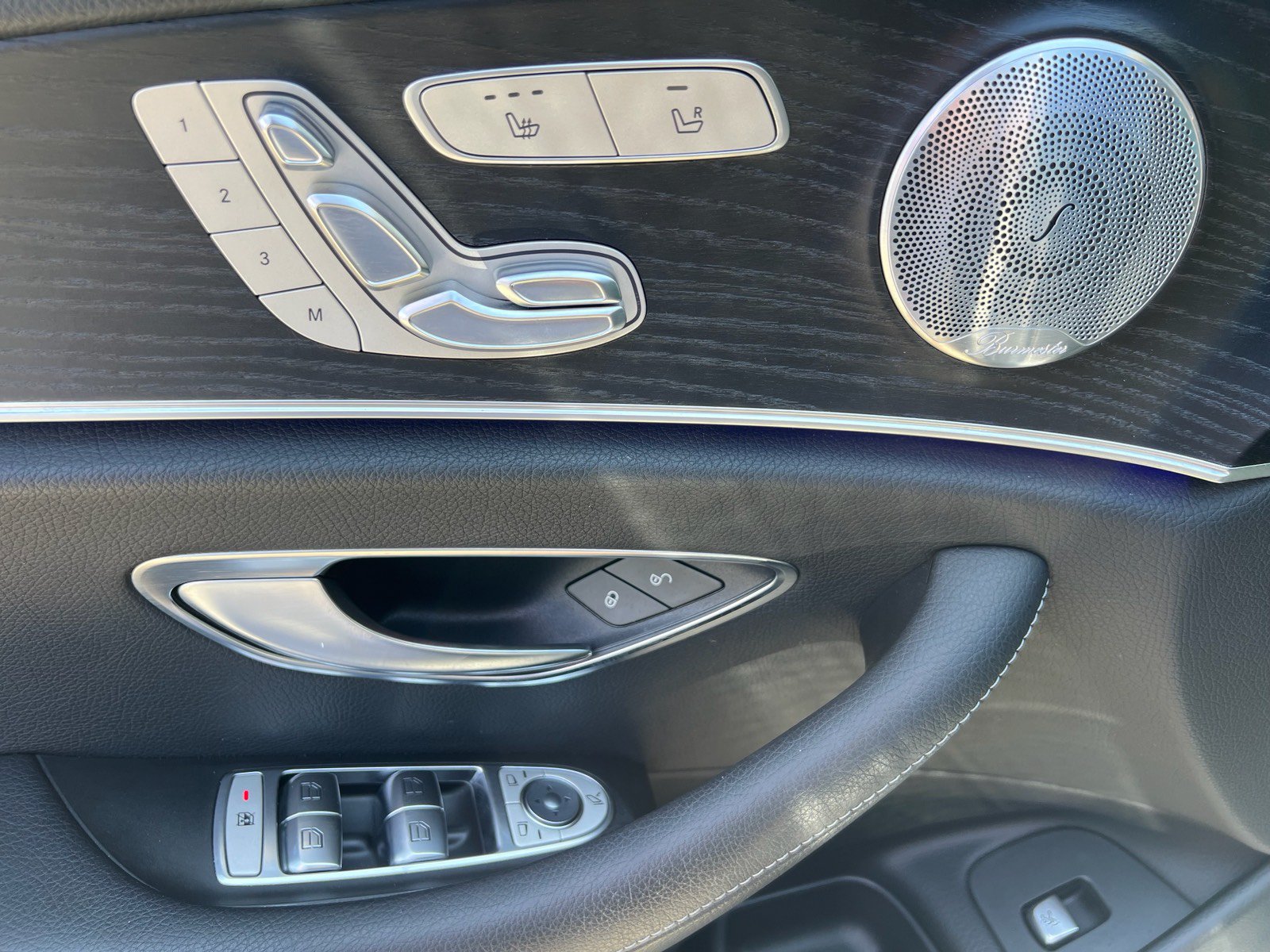 Used 2018 Mercedes-Benz E 400 4MATIC Sedan w/ Premium 3 Package image 14