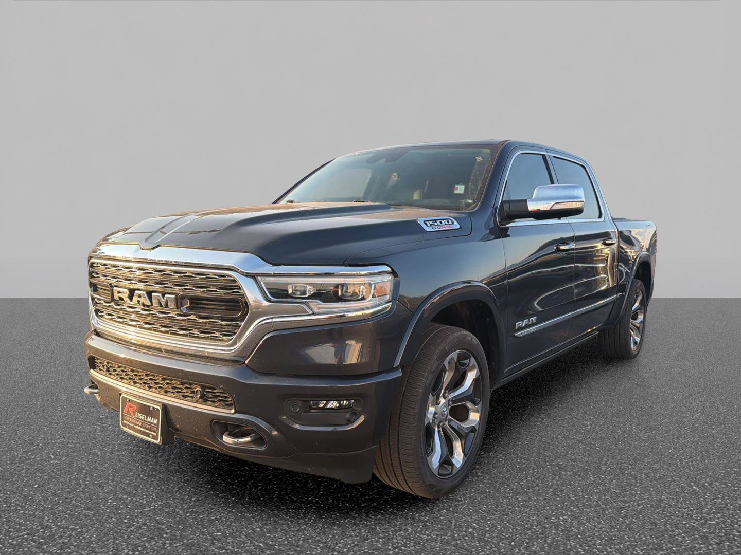 Used 2021 RAM 1500 Limited AWD/4WD image 1