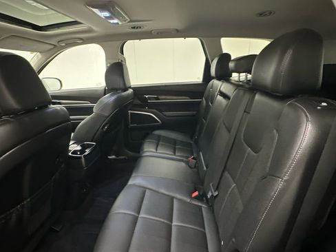 Used 2021 Kia Telluride EX AWD/4WD image 10