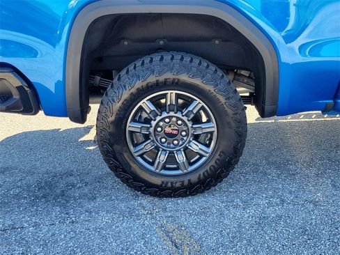 Used 2024 GMC Sierra 1500 AT4X image 14