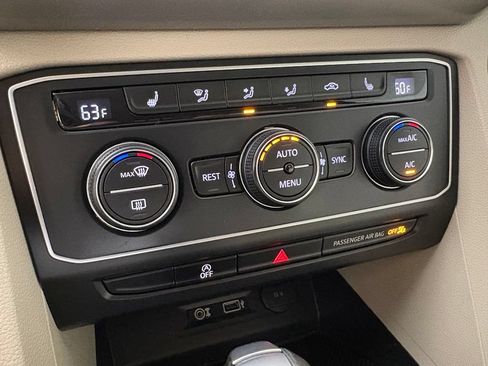 Used 2019 Volkswagen Atlas SE FWD image 35