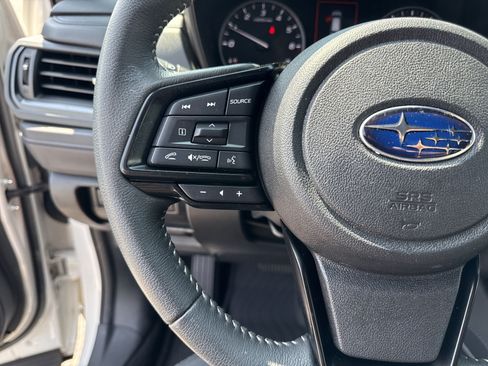 Used 2025 Subaru Forester Premium AWD/4WD image 26