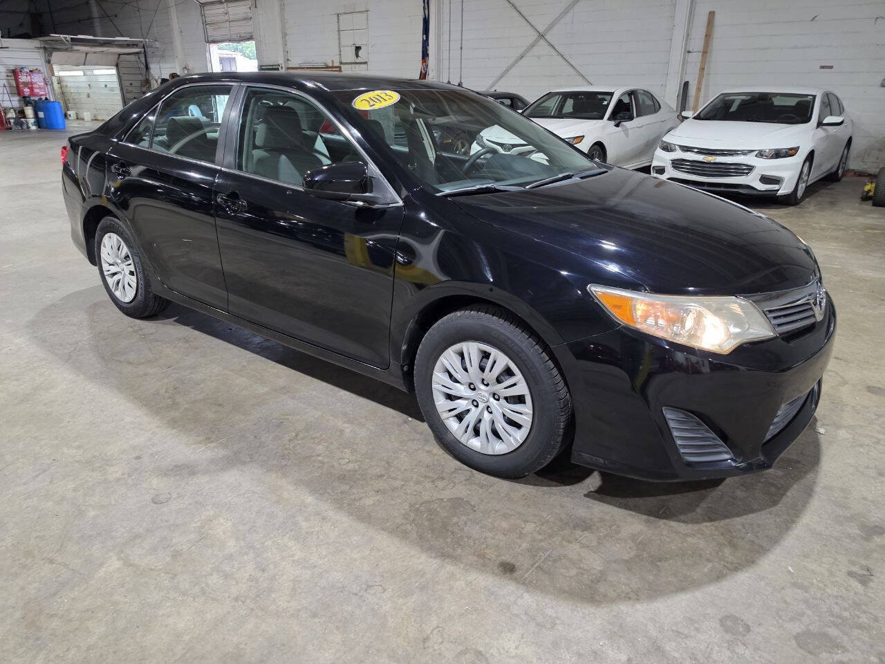 Used 2013 Toyota Camry FWD image 15