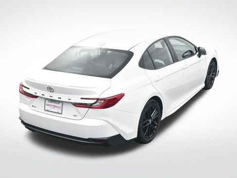 Used 2025 Toyota Camry SE FWD image 24