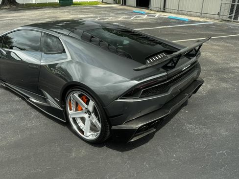 Used 2015 Lamborghini Huracan LP 610-4 AWD/4WD image 6