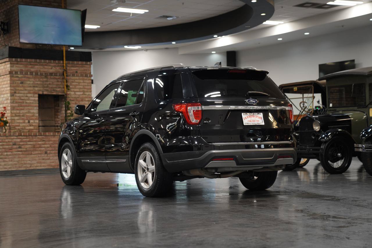 Used 2019 Ford Explorer XLT FWD image 14
