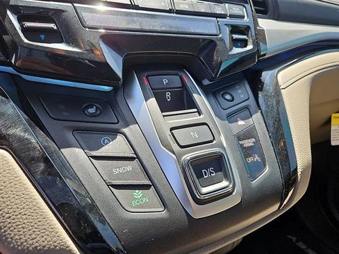 Used 2024 Honda Odyssey Touring image 19
