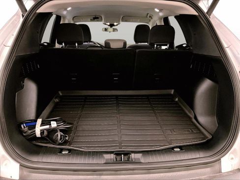 Used 2022 Ford Escape SE w/ Convenience Package FWD image 33