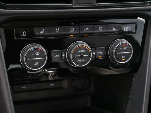 Certified 2023 Volkswagen Taos SEL AWD/4WD image 23