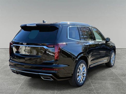 New 2025 Cadillac XT6 Premium Luxury image 9