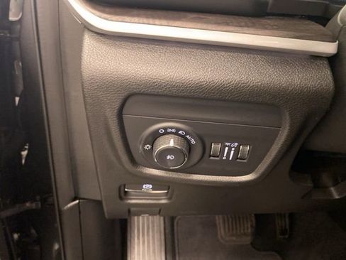 Used 2022 Jeep Grand Cherokee L Limited w/ Trailer Tow Group (B) image 22