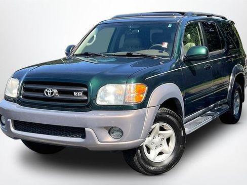 Used 2002 Toyota Sequoia SR5 RWD image 2