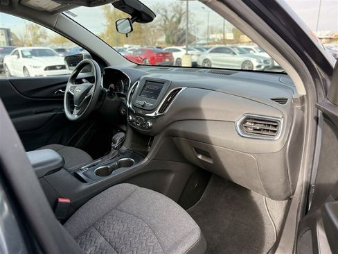 Used 2023 Chevrolet Equinox LT image 16