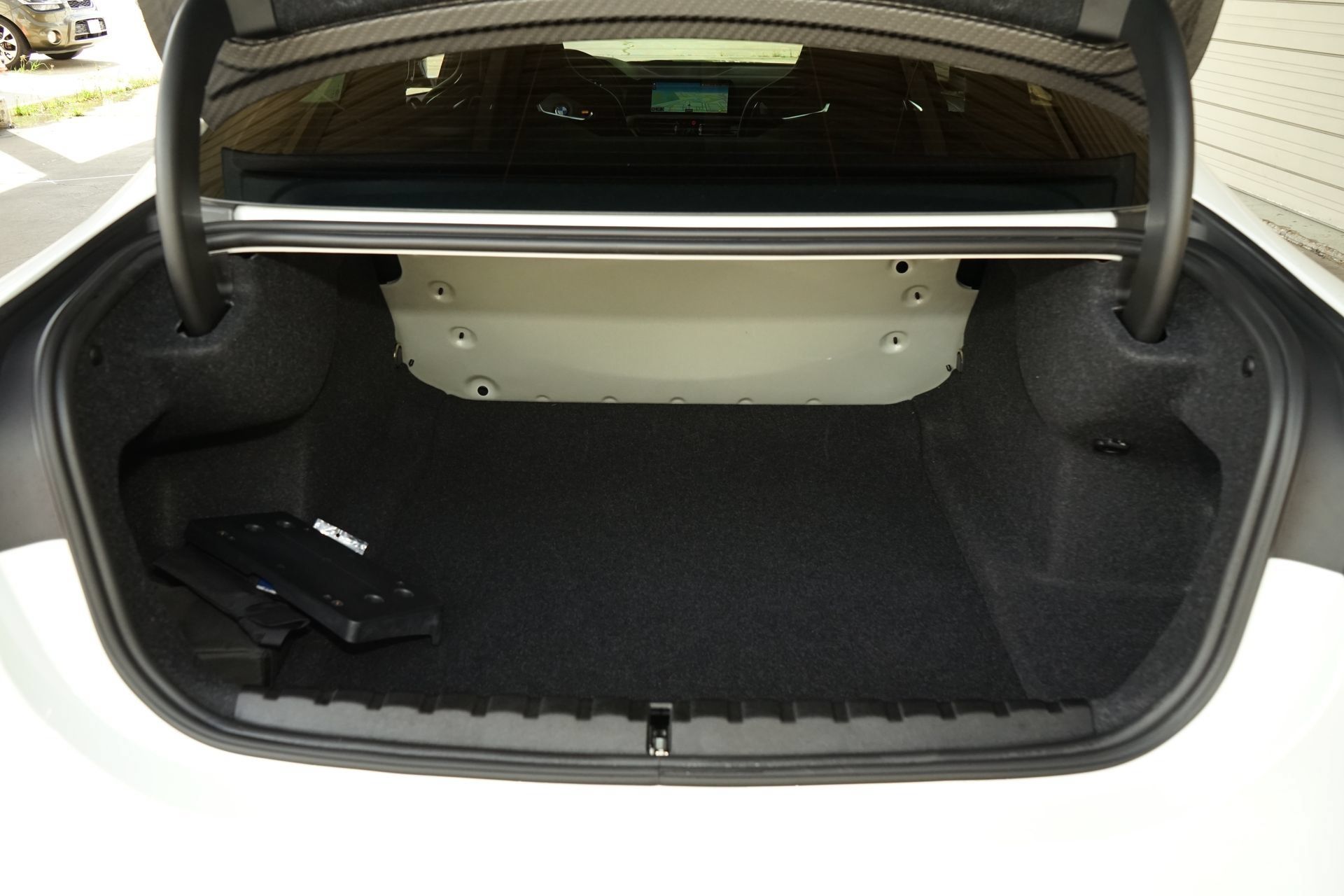 Used 2023 BMW M4 CSL RWD image 37