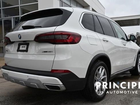 Used 2022 BMW X5 xDrive40i w/ Parking Assistance Package image 8