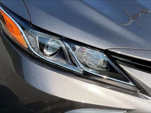 Used 2024 Toyota Camry LE w/ Convenience Package FWD image 28