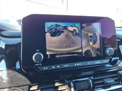 Used 2024 Nissan Pathfinder Rock Creek image 18