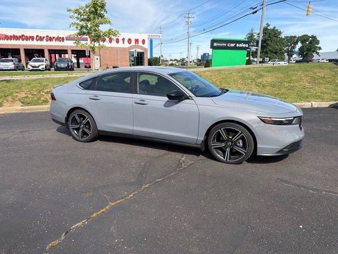 Used 2023 Honda Accord Sport image 15