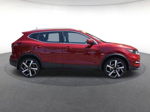 Certified 2022 Nissan Rogue Sport SL image 8