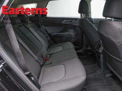 Used 2024 Kia Sportage LX AWD/4WD image 24