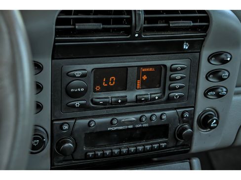 Used 2002 Porsche 911 Cabriolet image 19