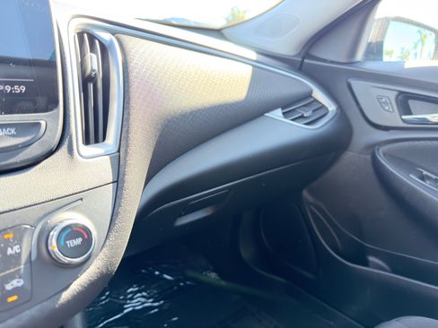 Used 2020 Chevrolet Malibu LS w/ LPO, Convenience Package 1 image 30