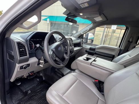 Used 2022 Ford F250 XL w/ Power Equipment Group image 20