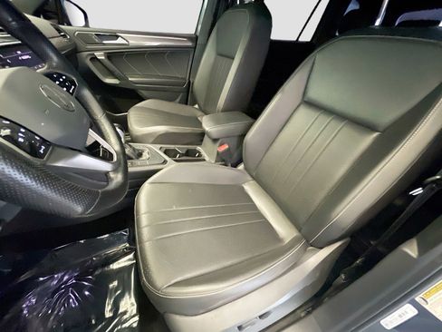 Used 2023 Volkswagen Tiguan SE R-Line FWD image 12