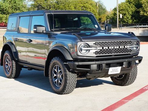 Used 2024 Ford Bronco Badlands image 5