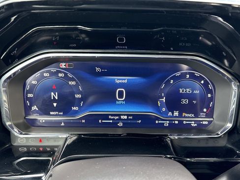 Used 2024 Chevrolet Silverado 1500 LT image 10