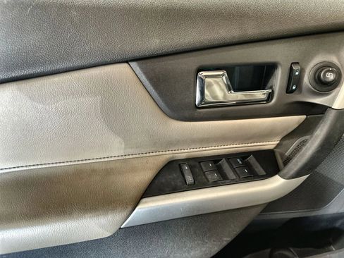 Used 2012 Ford Edge Limited FWD image 15
