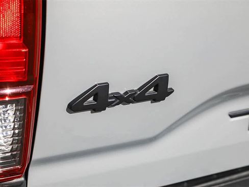 Used 2021 Toyota Tacoma SR5 image 11