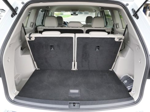 Certified 2025 Volkswagen Atlas SE AWD/4WD image 18