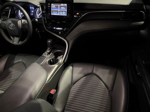 Used 2023 Toyota Camry SE image 34