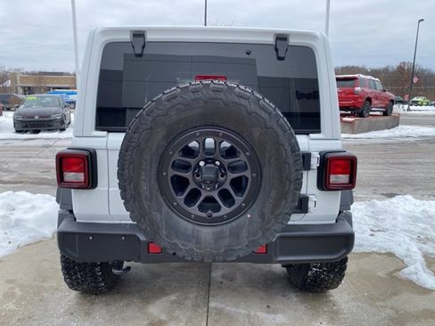 Used 2023 Jeep Wrangler Unlimited Sport image 4