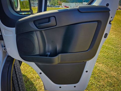 New 2026 RAM ProMaster 1500 w/ Convenience Group FWD image 31
