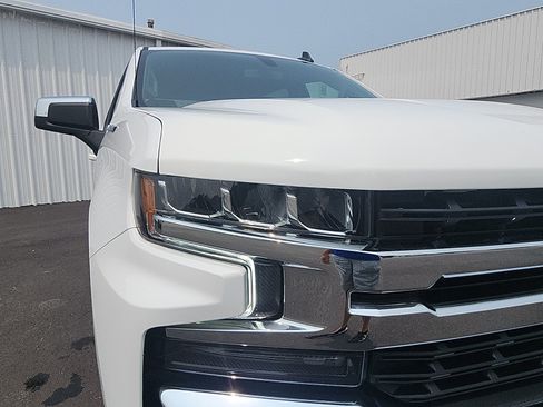 Used 2021 Chevrolet Silverado 1500 LT w/ Fleet Comfort Package AWD/4WD image 12