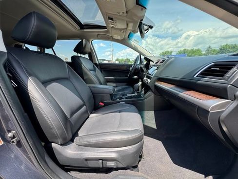 Used 2016 Subaru Outback 2.5i Limited AWD/4WD image 12